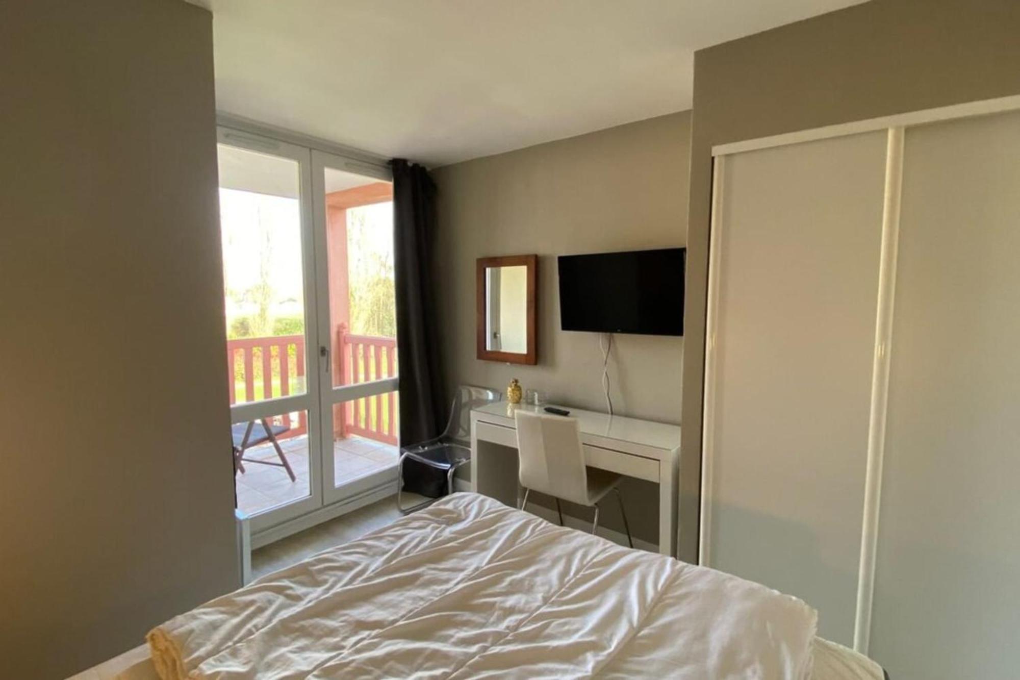Very Nice 6 Person Apart With Swimming Pool Tennis Court And Car Park 202 Le Touquet Dış mekan fotoğraf
