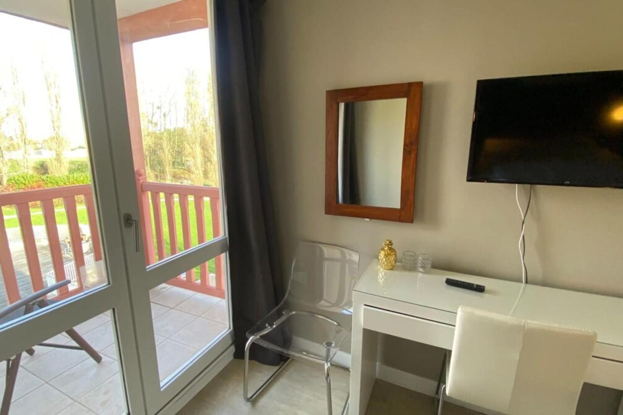Very Nice 6 Person Apart With Swimming Pool Tennis Court And Car Park 202 Le Touquet Dış mekan fotoğraf