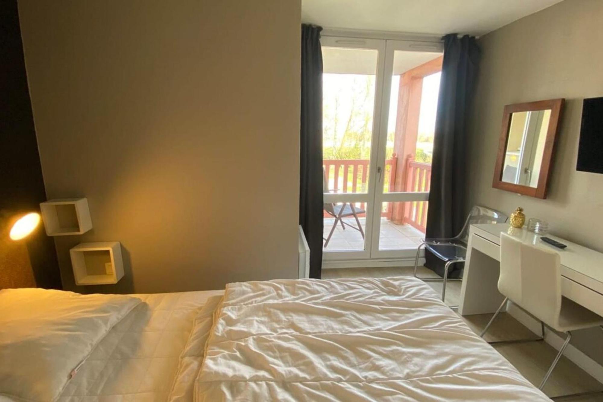 Very Nice 6 Person Apart With Swimming Pool Tennis Court And Car Park 202 Le Touquet Dış mekan fotoğraf